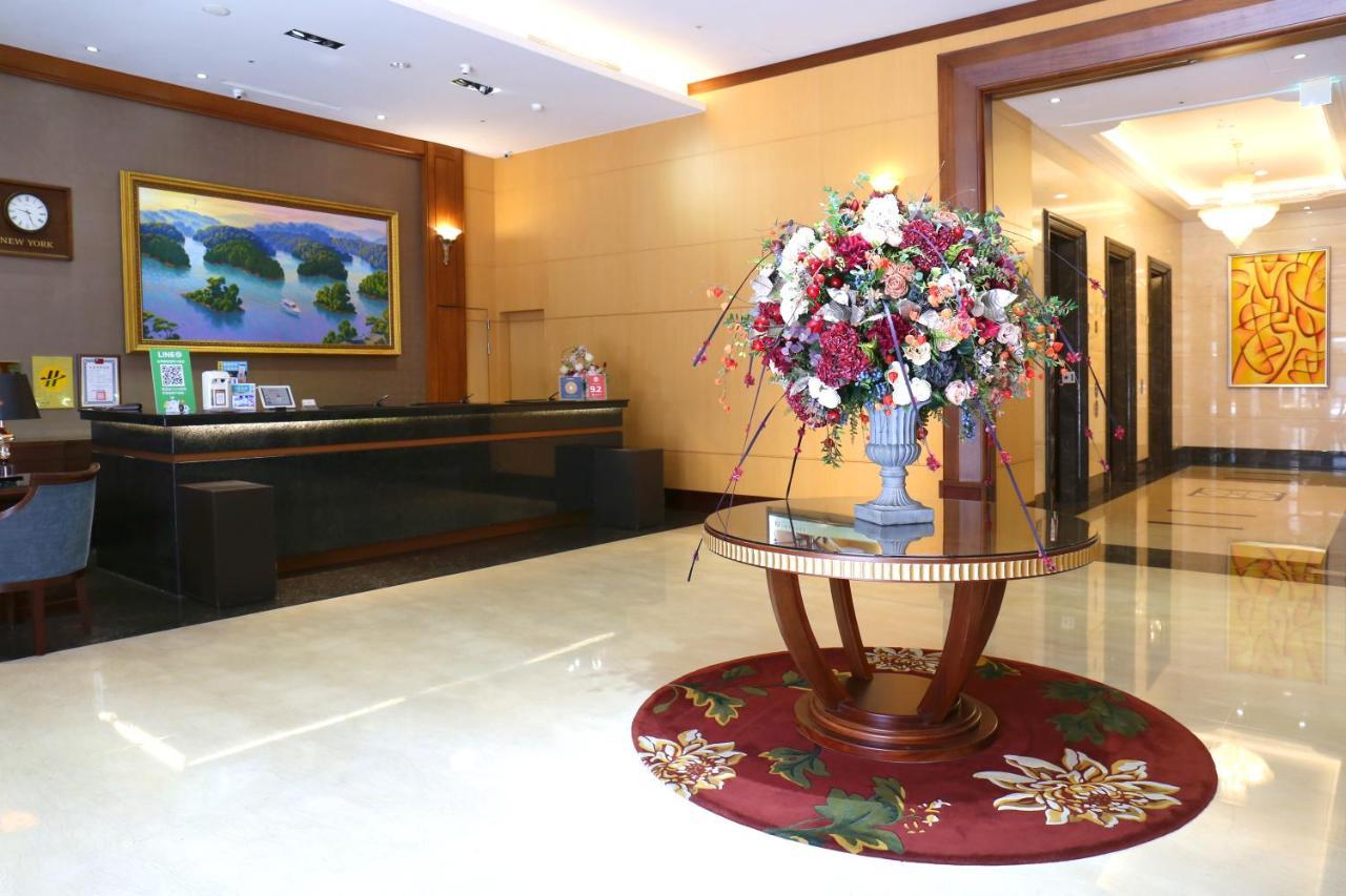 Fushin Hotel - Tainan Eksteriør billede