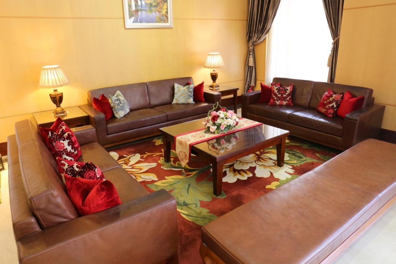 Fushin Hotel - Tainan Eksteriør billede