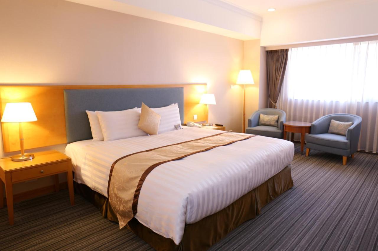 Fushin Hotel - Tainan Eksteriør billede