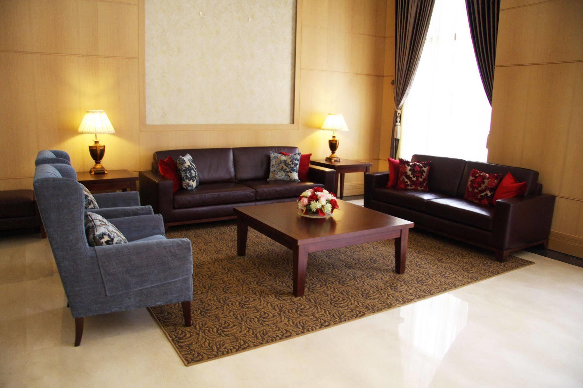 Fushin Hotel - Tainan Eksteriør billede